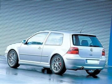 HECKSCHÜRZE-VW-GOLF-4-25-TH-ANNIVERSARY-LOOK-mit-Auspuffloch_VW-GO-4-25TH-R2A