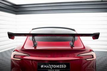 Carbon-Spoiler--Tesla-Model-3_CF-TE-MODEL3-1-WING5-245-P