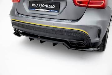 Hinten-Splitter-mit-einem-vertikalem-balken-V.2-Mercedes-Benz-GLA-45-AMG-X156_ME-GLA-156-AMG-RD3G-RD4G