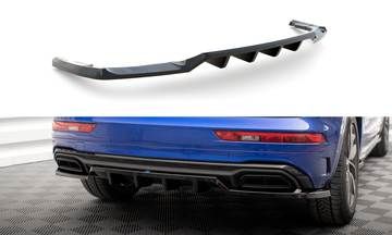Zentrale-Hinten-Splitter-mit-einem-vertikalem-balken-Audi-Q5-S-Line-SUV-Mk2-Facelift_AU-Q5-2F-SLINE-RD1G-RD2G